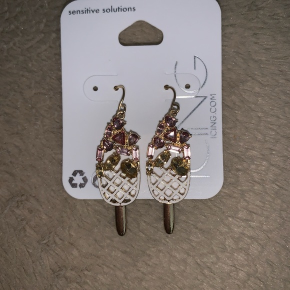 Ice cream shaped earrings - colored gems on top - gold accents - Picture 2 of 5